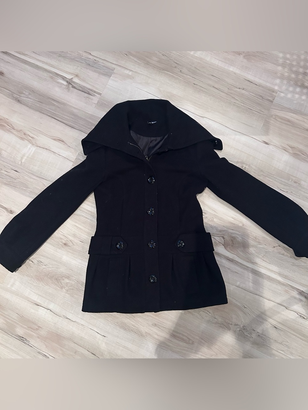 Size 4 Women's Black Button-Front Coat with Wide Collar